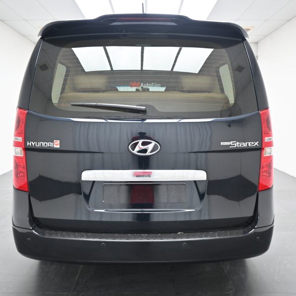 Hyundai Grand Starex 2.5 Royale Facelift AT (2019) - Image 8