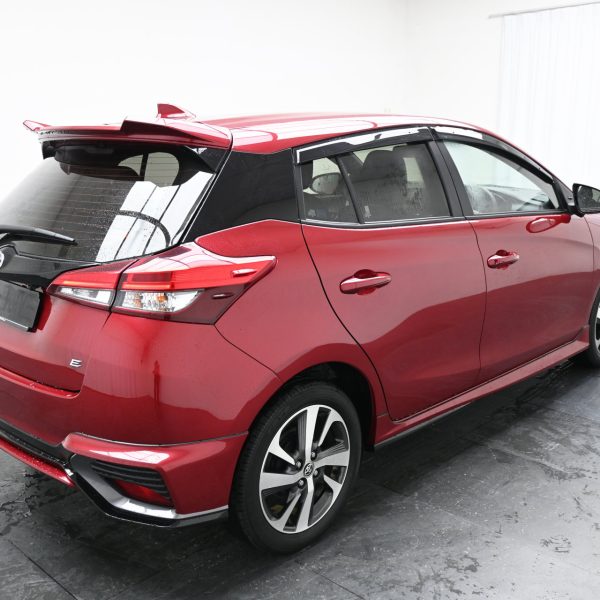 Toyota Yaris 1.5 E AT (2022) - Image 11