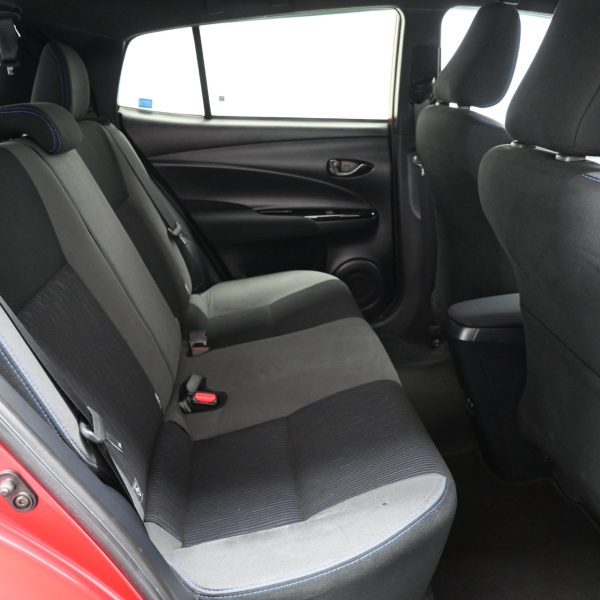 Toyota Yaris 1.5 E AT (2022) - Image 15