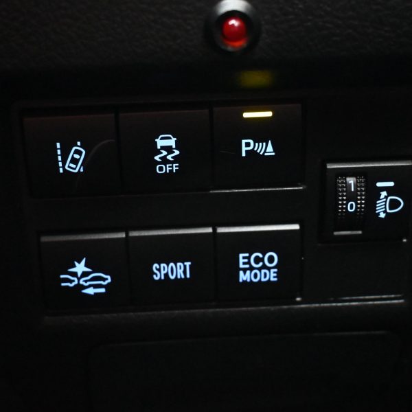 Toyota Yaris 1.5 E AT (2022) - Image 6