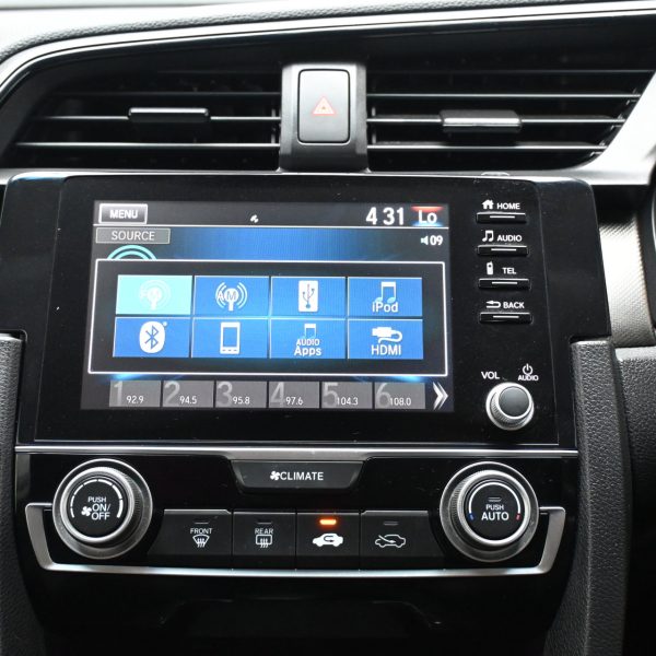 Honda Civic FC 1.8 S Auto AT (2021) - Image 16