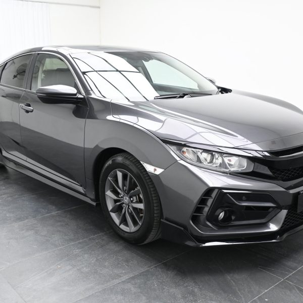 Honda Civic FC 1.8 S Auto AT (2021) - Image 3