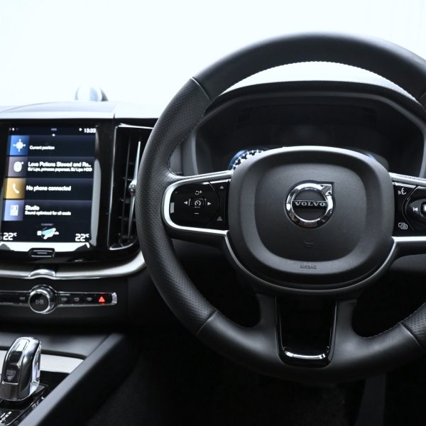 Volvo XC60 T8 2.0 (A) AT (2019) - Image 5