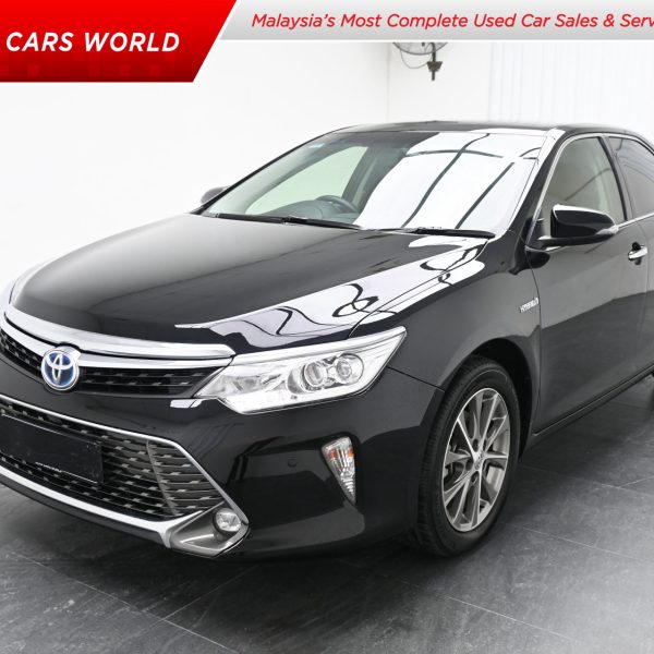 Toyota Camry 2.5 Hybrid Luxury AT (2018) - Image 1