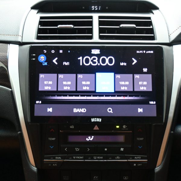 Toyota Camry 2.5 Hybrid Luxury AT (2018) - Image 14