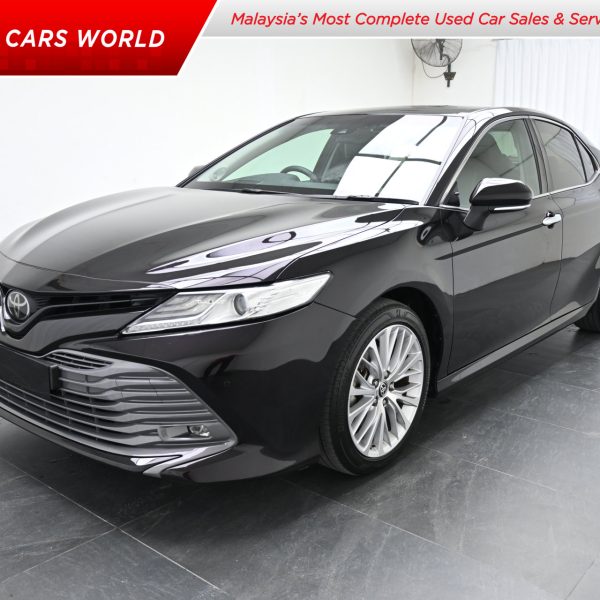 Toyota Camry 2.5 V Auto AT (2020) - Image 1