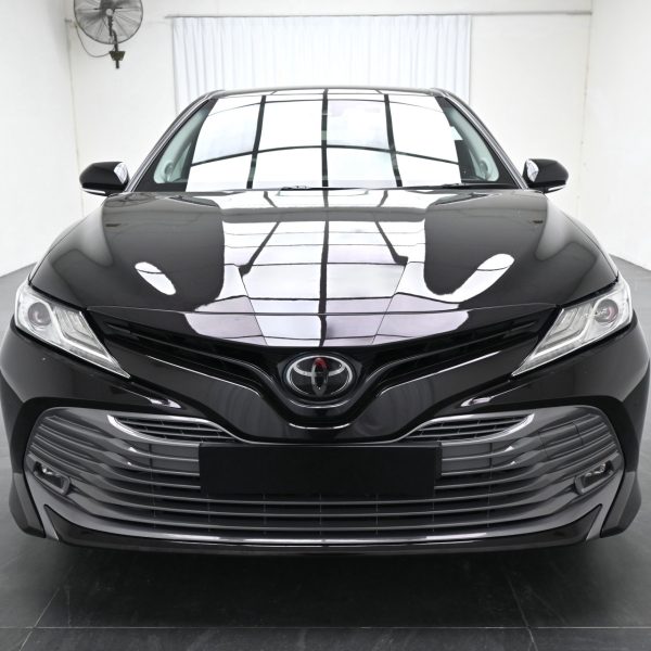 Toyota Camry 2.5 V Auto AT (2020) - Image 2