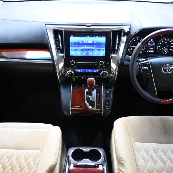 Toyota Vellfire H30 Wagon 5dr 7st CVT FWD 2.5i ZA Edition AT (2015) - Image 12