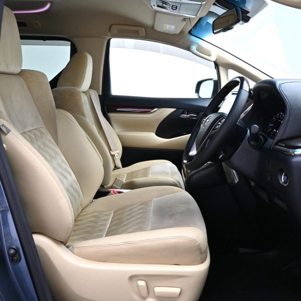 Toyota Vellfire H30 Wagon 5dr 7st CVT FWD 2.5i ZA Edition AT (2015) - Image 13