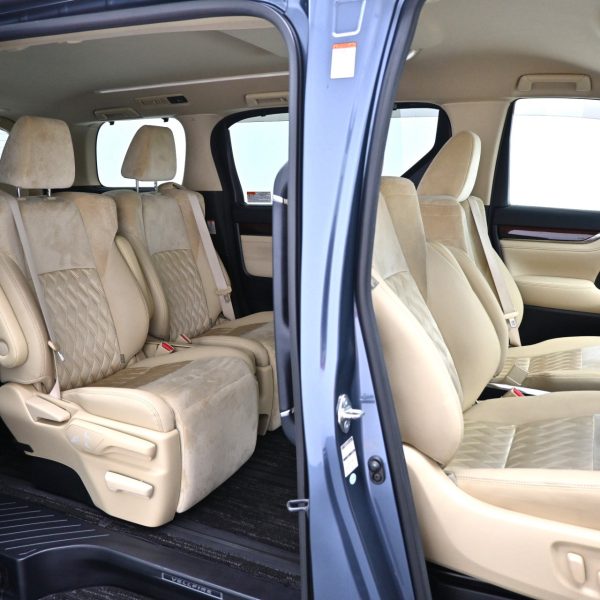Toyota Vellfire H30 Wagon 5dr 7st CVT FWD 2.5i ZA Edition AT (2015) - Image 15
