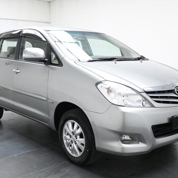 Toyota Innova N40 Wagon 5dr G 8st Auto-Gate Shift 4sp RWD 2.0i AT (2010) - Image 3