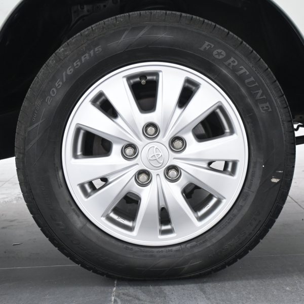 Toyota Innova N40 Wagon 5dr G 8st Auto-Gate Shift 4sp RWD 2.0i AT (2010) - Image 6