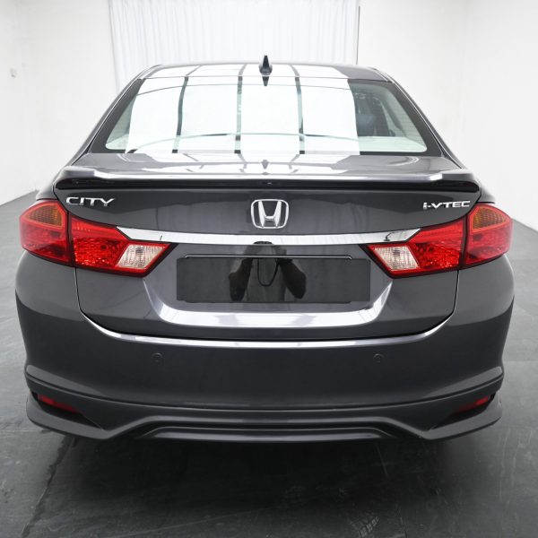 Honda City 1.5 V AT (2015) - Image 10