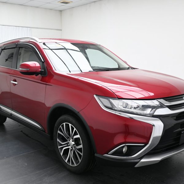 Mitsubishi Outlander GF Wagon 5dr 7st CVT 6sp 4WD 2.0i AT (2019) - Image 2