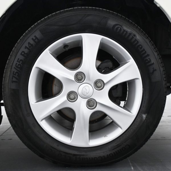 Perodua Myvi M600 Hatch 5dr EZi Auto 4sp FWD 1.3i AT (2012) - Image 15