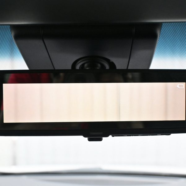 Toyota Vellfire 2.5 Auto AT (2019) - Image 18