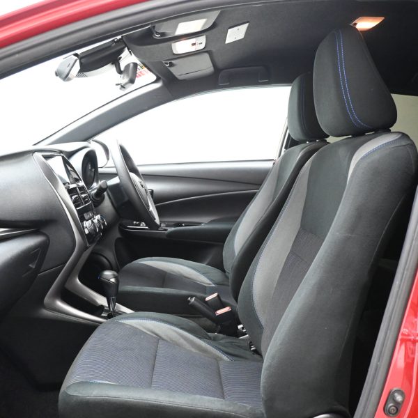 Toyota Yaris 1.5 E AT (2021) - Image 11