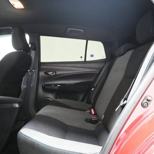 Toyota Yaris 1.5 E AT (2021) - Image 13