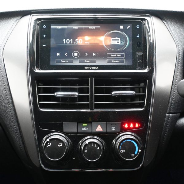 Toyota Yaris 1.5 E AT (2021) - Image 14