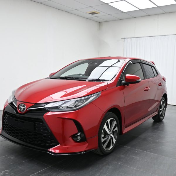 Toyota Yaris 1.5 E AT (2021) - Image 18