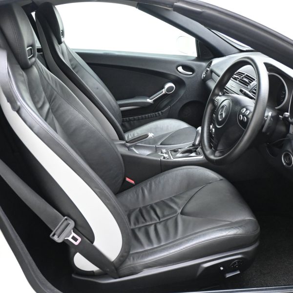 Mercedes-Benz SLK200K R171 Convert. 2dr Auto 5sp RWD 1.8iS [IMP] AT (2008) - Image 11