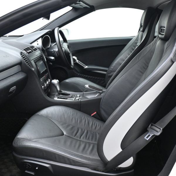 Mercedes-Benz SLK200K R171 Convert. 2dr Auto 5sp RWD 1.8iS [IMP] AT (2008) - Image 12