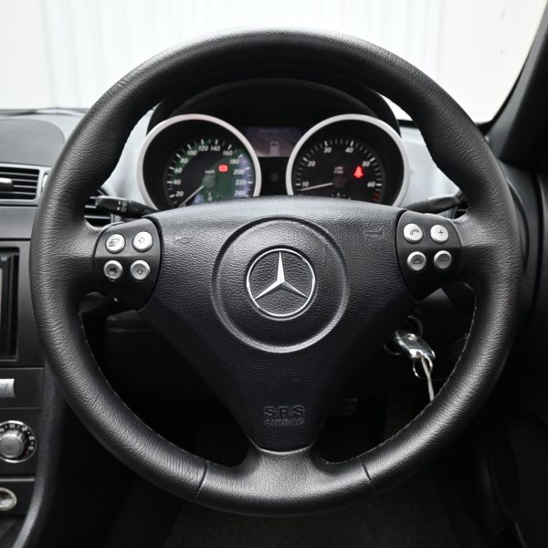 Mercedes-Benz SLK200K R171 Convert. 2dr Auto 5sp RWD 1.8iS [IMP] AT (2008) - Image 15