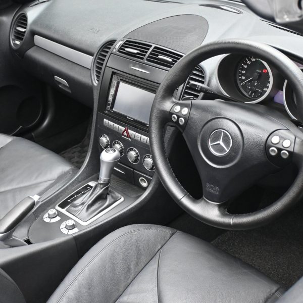 Mercedes-Benz SLK200K R171 Convert. 2dr Auto 5sp RWD 1.8iS [IMP] AT (2008) - Image 10