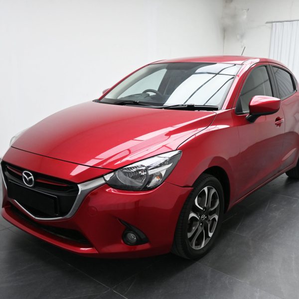 Mazda 2 2 Hatchback 1.5 GVC AT (2016) - Image 20