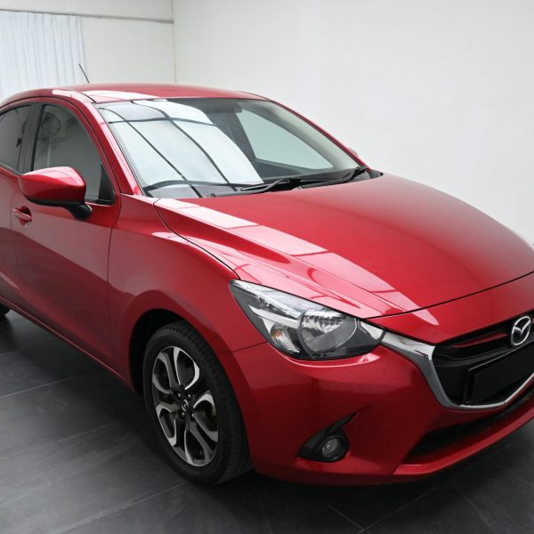 Mazda 2 2 Hatchback 1.5 GVC AT (2016) - Image 3