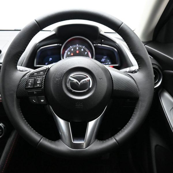 Mazda 2 2 Hatchback 1.5 GVC AT (2016) - Image 4