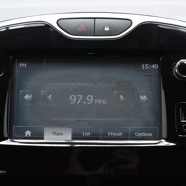Renault Clio GT Line AT (2016) - Image 14