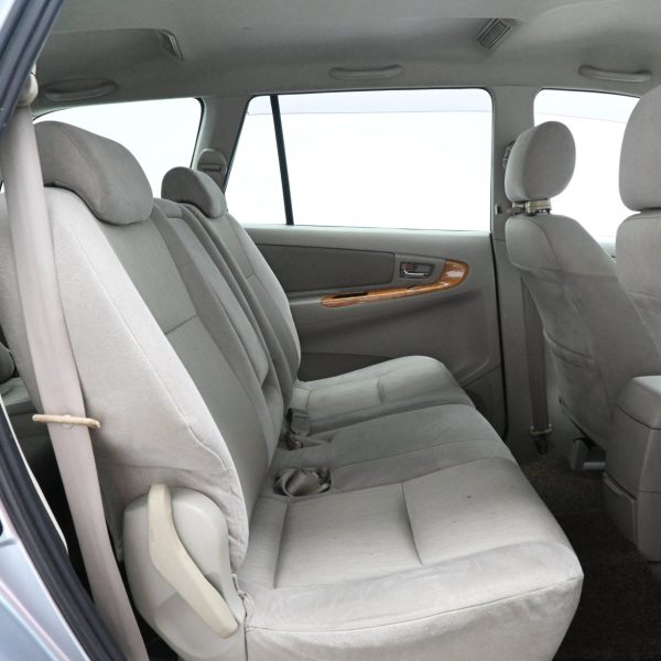 Toyota Innova N40 Wagon 5dr G 8st Auto-Gate Shift 4sp RWD 2.0i AT (2010) - Image 13