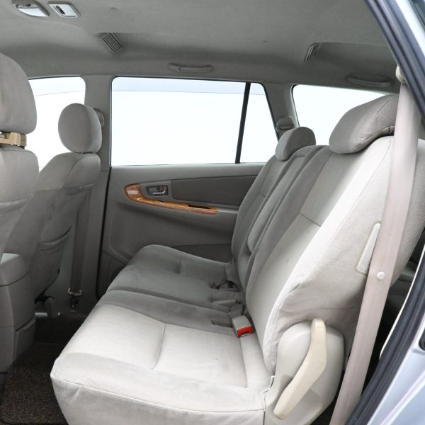 Toyota Innova N40 Wagon 5dr G 8st Auto-Gate Shift 4sp RWD 2.0i AT (2010) - Image 14
