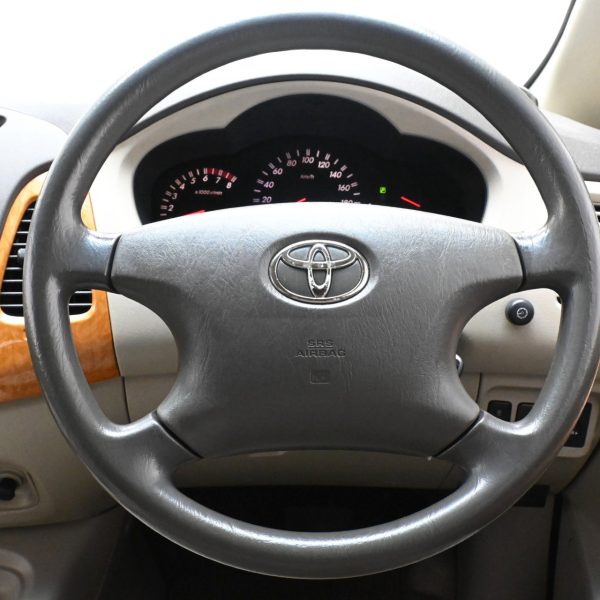 Toyota Innova N40 Wagon 5dr G 8st Auto-Gate Shift 4sp RWD 2.0i AT (2010) - Image 18