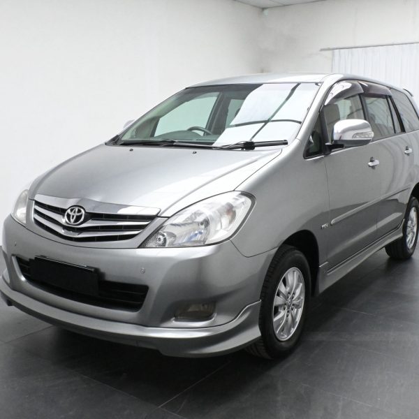 Toyota Innova N40 Wagon 5dr G 8st Auto-Gate Shift 4sp RWD 2.0i AT (2010) - Image 19