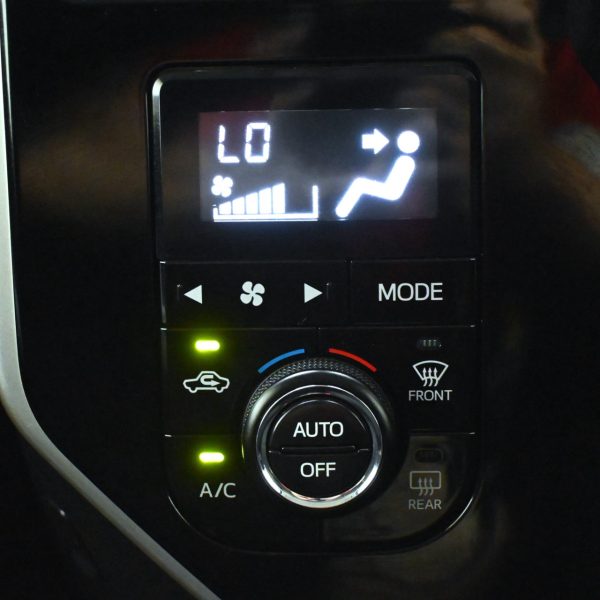 Toyota Roomy 1.0 Custom G-T AT (2020) - Image 14