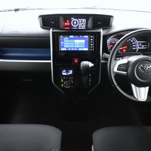 Toyota Roomy 1.0 Custom G-T AT (2020) - Image 7