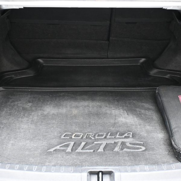 Toyota Corolla Altis E170 Sedan 4dr V CVT 7sp FWD 2.0i AT (2014) - Image 4