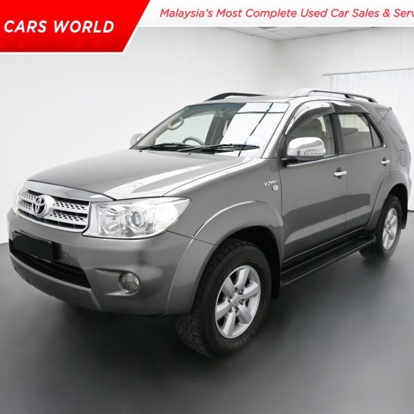 Toyota Fortuner N50 Wagon 5dr V 7st Auto-Gate Shift 4sp 4WD 2.7i AT (2009) - Image 1