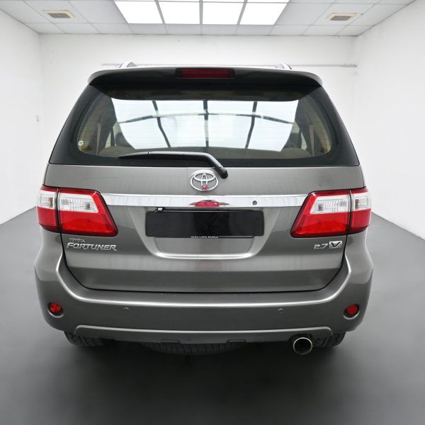 Toyota Fortuner N50 Wagon 5dr V 7st Auto-Gate Shift 4sp 4WD 2.7i AT (2009) - Image 8