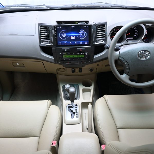 Toyota Fortuner N50 Wagon 5dr V 7st Auto-Gate Shift 4sp 4WD 2.7i AT (2009) - Image 10