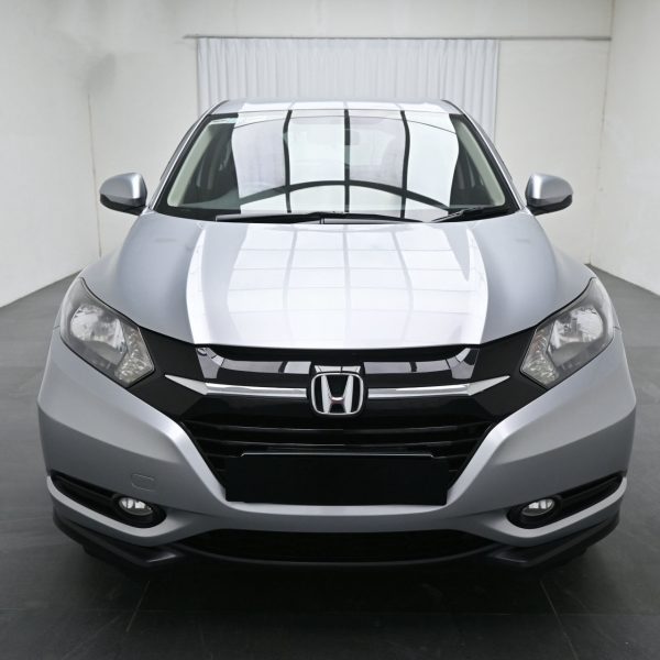 Honda HR-V Hatchback 5dr 1.8 CVT S AT (2016) - Image 2