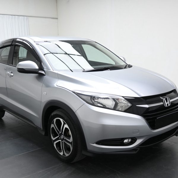 Honda HR-V Hatchback 5dr 1.8 CVT S AT (2016) - Image 3