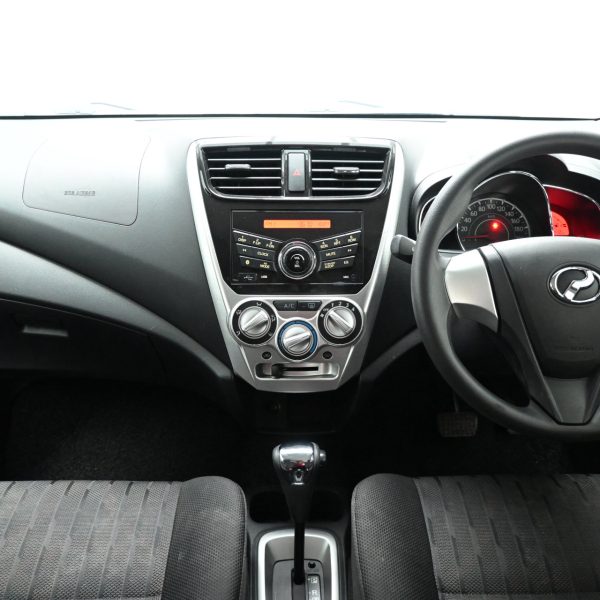 Perodua Axia Hatch 5dr SE Auto 4sp FWD 1.0i AT (2018) - Image 8
