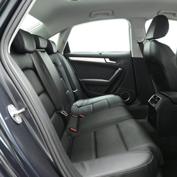 Audi A4 B8 Sedan 4dr TFSI Multitronic 8sp FWD 1.8DiT AT (2014) - Image 13