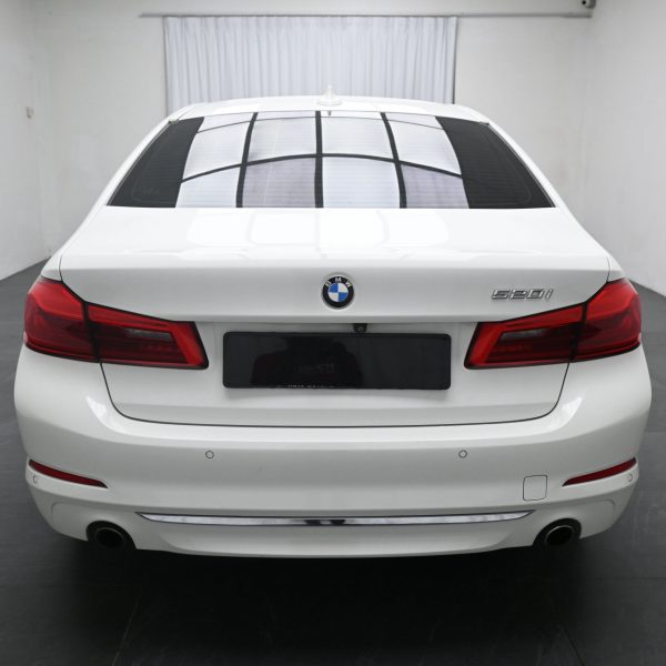 BMW 520I G30 2.0 Luxury Auto AT (2020) - Image 9