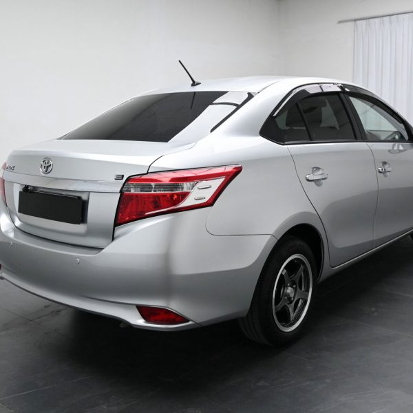Toyota Vios XP150 Sedan 4dr E Auto-Gate Shift 4sp FWD 1.5i AT (2015) - Image 9