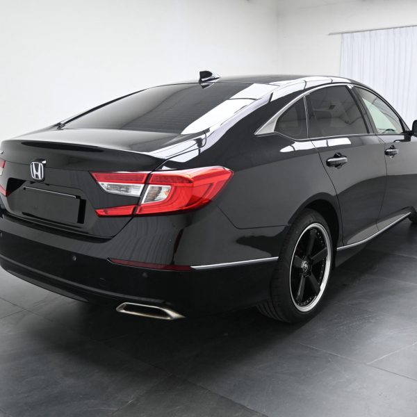 Honda Accord 1.5 TC (A) AT (2020) - Image 10