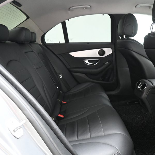 Mercedes-Benz C200 W205 Sedan 4dr Avantgarde 7G-Tronic Plus 7sp RWD 2.0DiT (CKD) - Image 14